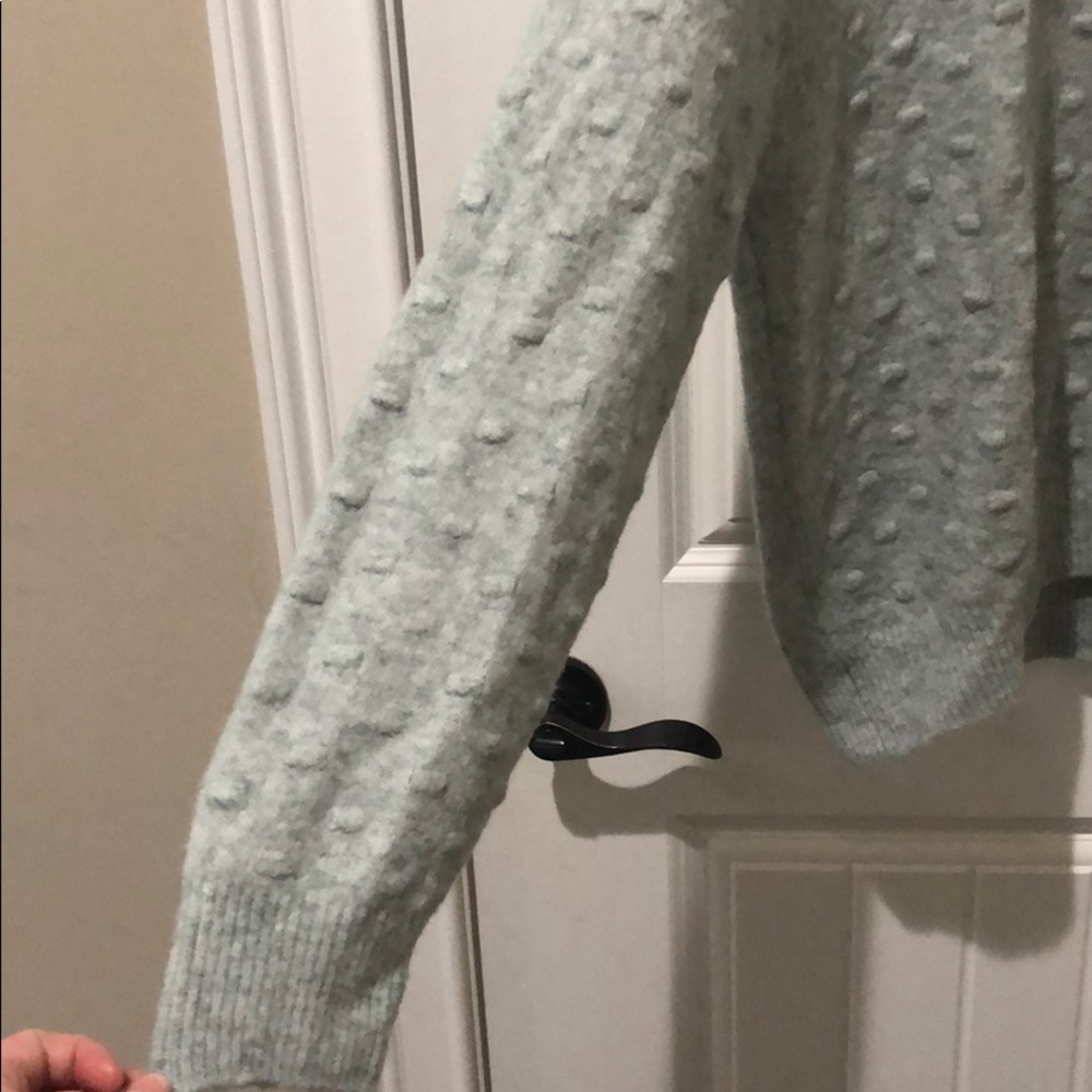 H&M Sweater - Picture 4 of 5